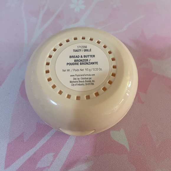 Physician’s Formula Toasty Bread & Butter Bronzer - Picture 2 of 4